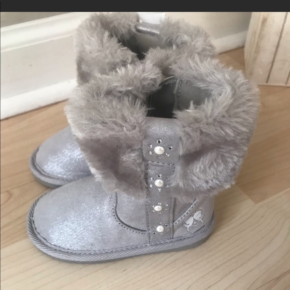 Disney Frozen Boots size:5
